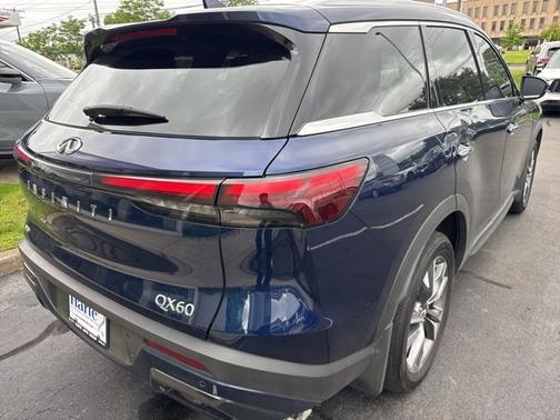 2024 INFINITI QX60 LUXE