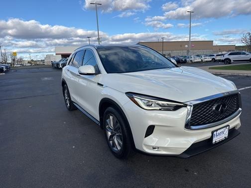 2022 INFINITI QX50 LUXE