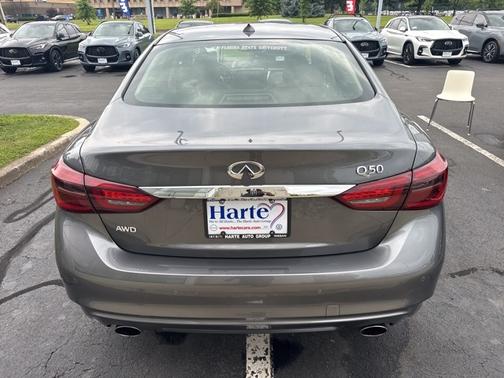 2022 INFINITI Q50 LUXE