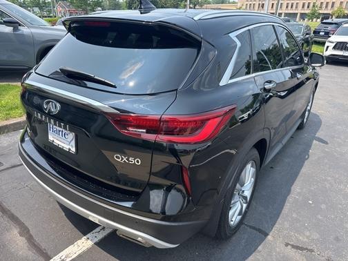 2022 INFINITI QX50 LUXE