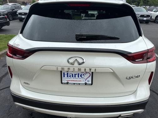 2022 INFINITI QX50 LUXE