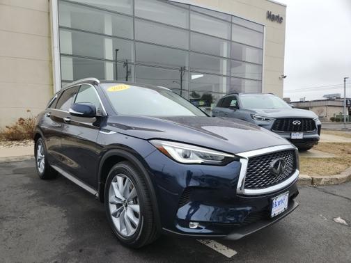 2022 INFINITI QX50 LUXE
