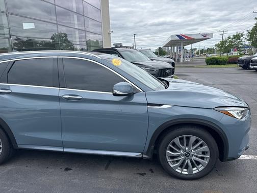 2024 INFINITI QX50 LUXE