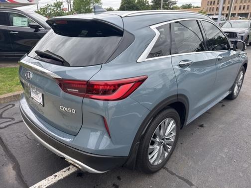 2024 INFINITI QX50 LUXE