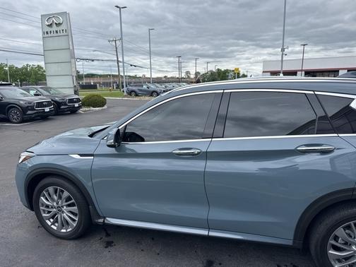 2024 INFINITI QX50 LUXE