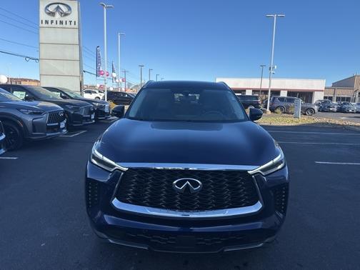 2022 INFINITI QX60 LUXE