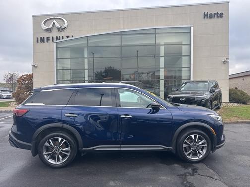 2022 INFINITI QX60 LUXE