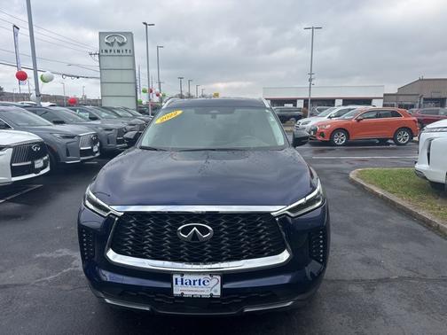 2022 INFINITI QX60 LUXE
