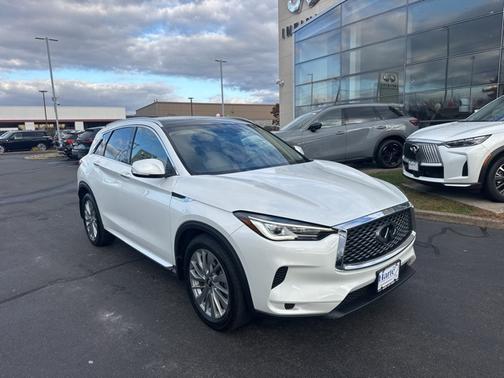 2023 INFINITI QX50 LUXE