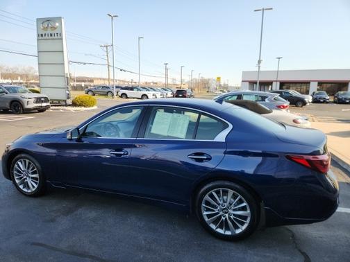 2022 INFINITI Q50 LUXE