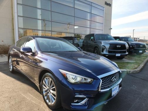2022 INFINITI Q50 LUXE