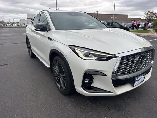2023 INFINITI QX55 LUXE