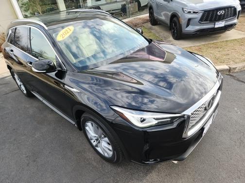 2021 INFINITI QX50 LUXE