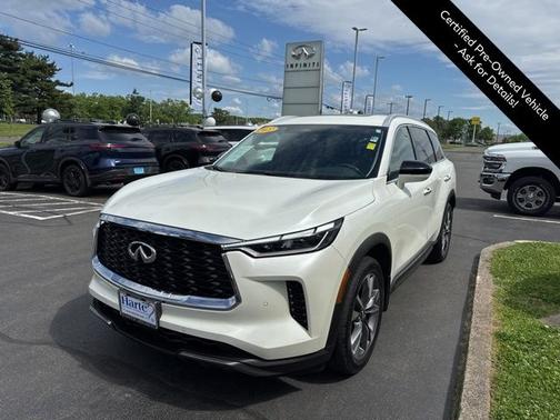 Majestic White 2022 INFINITI QX60 LUXE