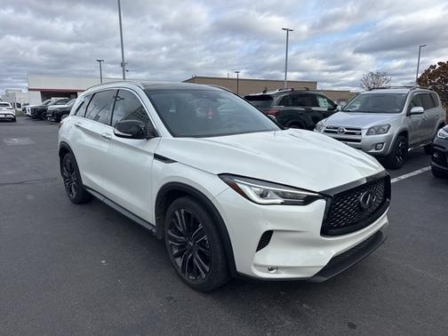 2022 INFINITI QX50 LUXE