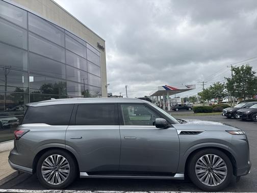 2025 INFINITI QX80 SENSORY