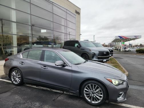 2022 INFINITI Q50 LUXE