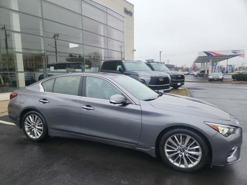 2022 INFINITI Q50 LUXE