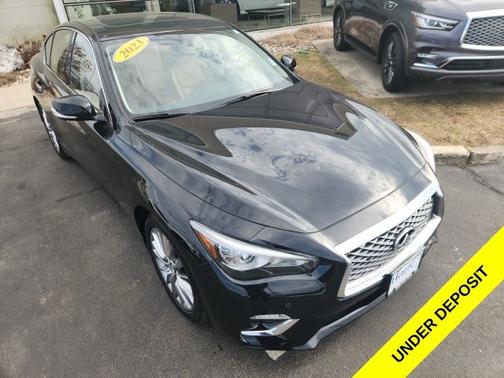 2023 INFINITI Q50 LUXE