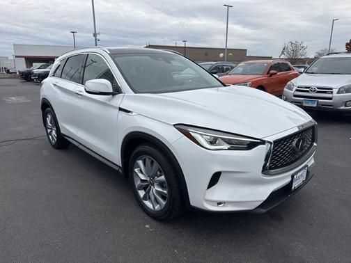 2022 INFINITI QX50 LUXE
