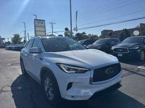 2022 INFINITI QX50 LUXE