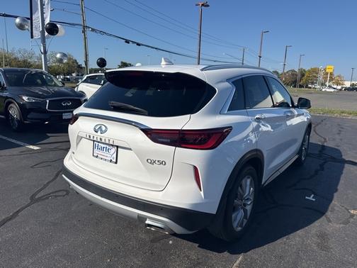 2022 INFINITI QX50 LUXE