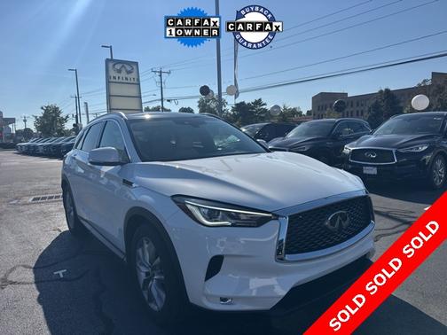 2022 INFINITI QX50 LUXE