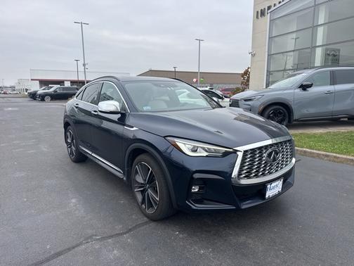 2023 INFINITI QX55 LUXE