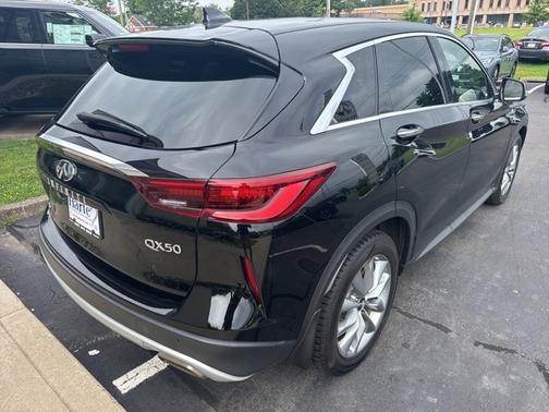 2022 INFINITI QX50 PURE
