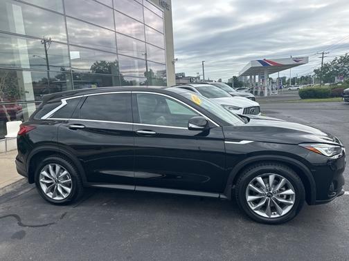 2022 INFINITI QX50 PURE