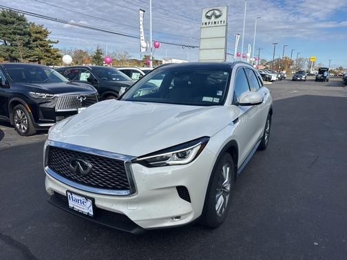 2022 INFINITI QX50 LUXE