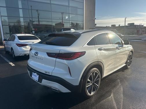 2023 INFINITI QX55 LUXE