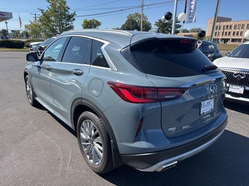 2024 INFINITI QX50 LUXE