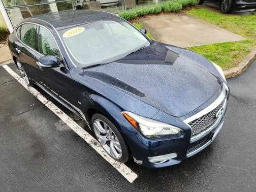 2018 INFINITI Q70L 5.6X LUXE