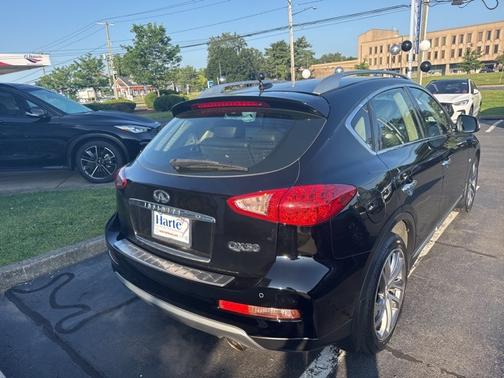 2017 INFINITI QX50 Base