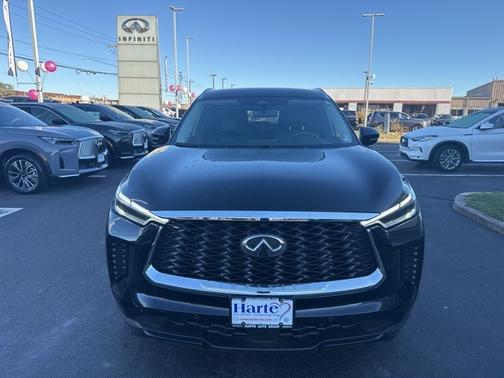 2024 INFINITI QX60 LUXE
