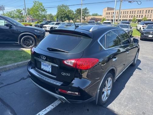 2017 INFINITI QX50 Base