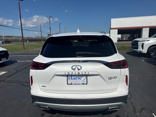 2023 INFINITI QX50 LUXE