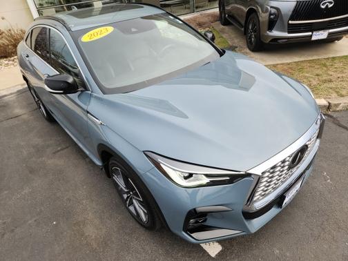 2023 INFINITI QX55 LUXE