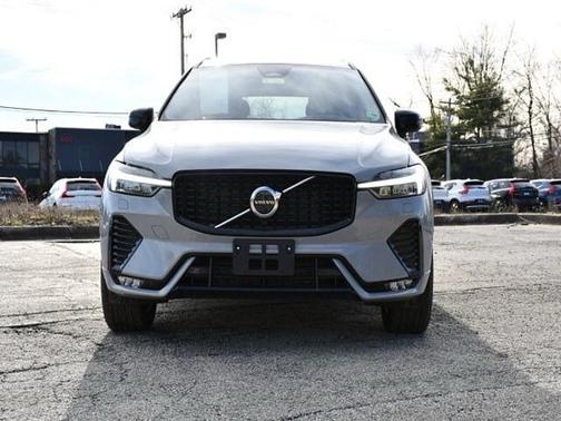 2025 Volvo XC60 Plus