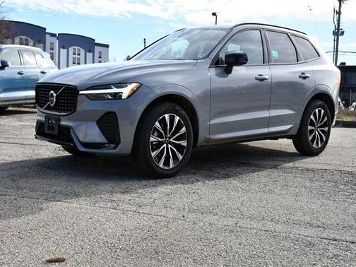 2025 Volvo XC60 Plus