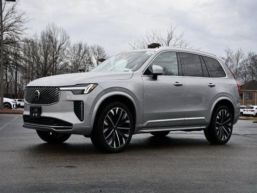2025 Volvo XC90 Plus