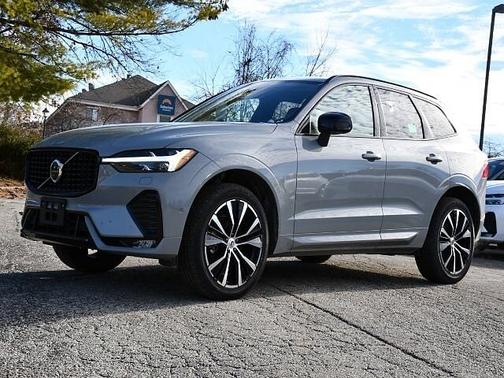2025 Volvo XC60 Plus