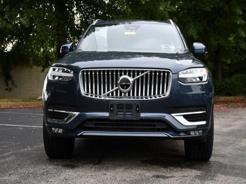 2024 Volvo XC90 B5 Plus Bright