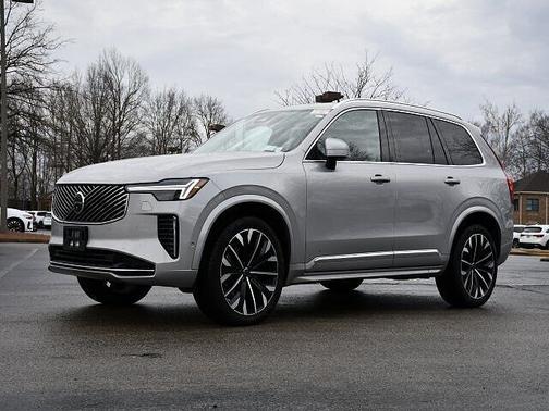 2025 Volvo XC90 Plus