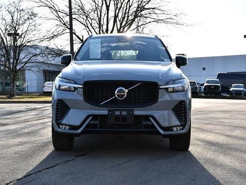2025 Volvo XC60 Plus