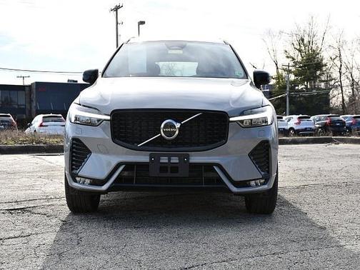 2025 Volvo XC60 Plus