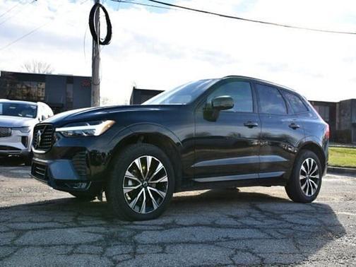 2025 Volvo XC60 Plus