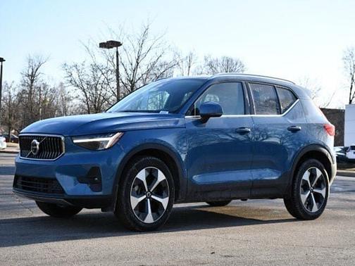 Fjord Blue 2025 Volvo XC40 Plus