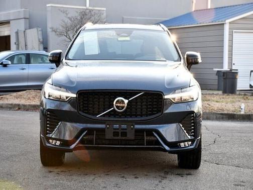 2025 Volvo XC60 Plus